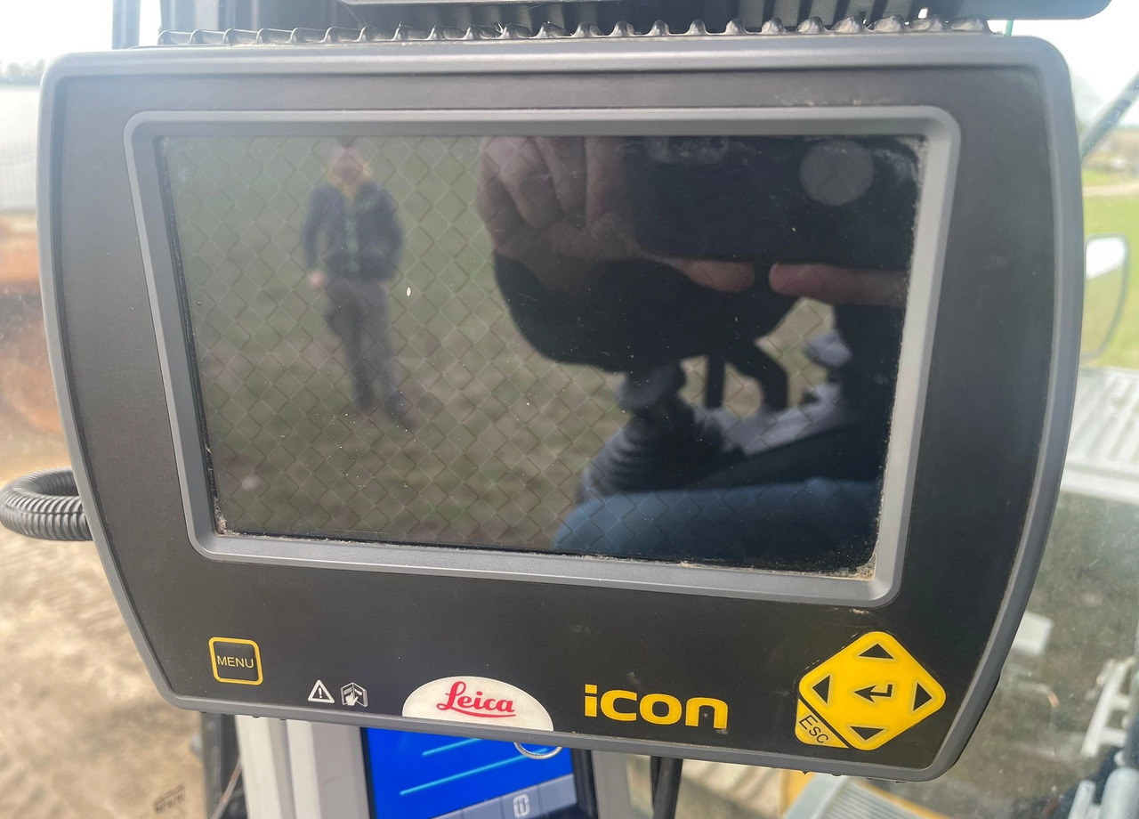 CATERPILLAR 320 EL ROTOTILT SYSTEM GPS LEICA - Pelle sur chenille: photos 5 CATERPILLAR 320 EL ROTOTILT SYSTEM GPS LEICA - Pelle sur chenille: photos 5