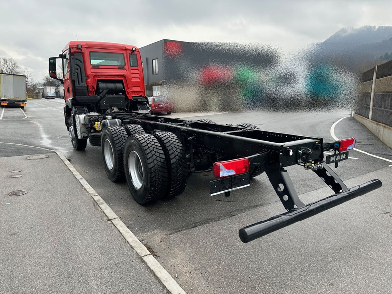 MAN TGS 33.400 6X4 BB CH - Châssis cabine: photos 4 MAN TGS 33.400 6X4 BB CH - Châssis cabine: photos 4