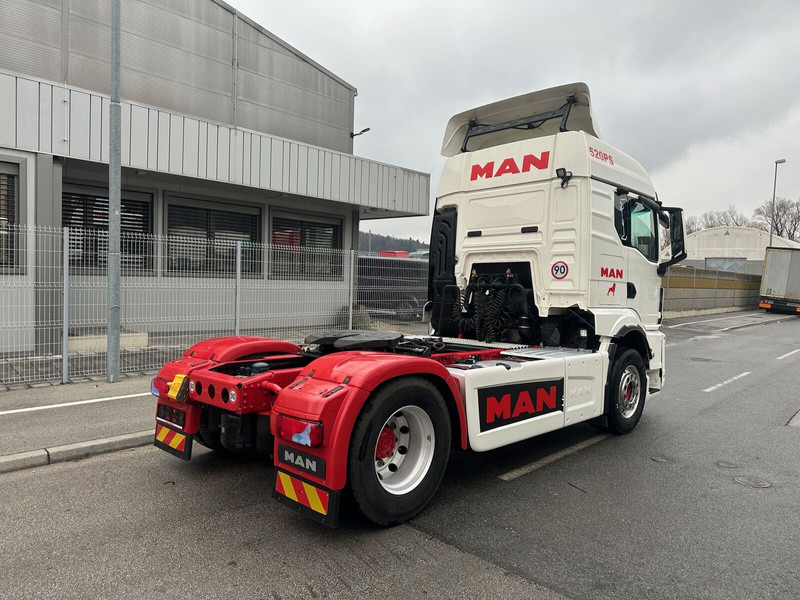 MAN TGS 18.520 Intarder Hydraulika ALU - Tracteur routier: photos 4 MAN TGS 18.520 Intarder Hydraulika ALU - Tracteur routier: photos 4