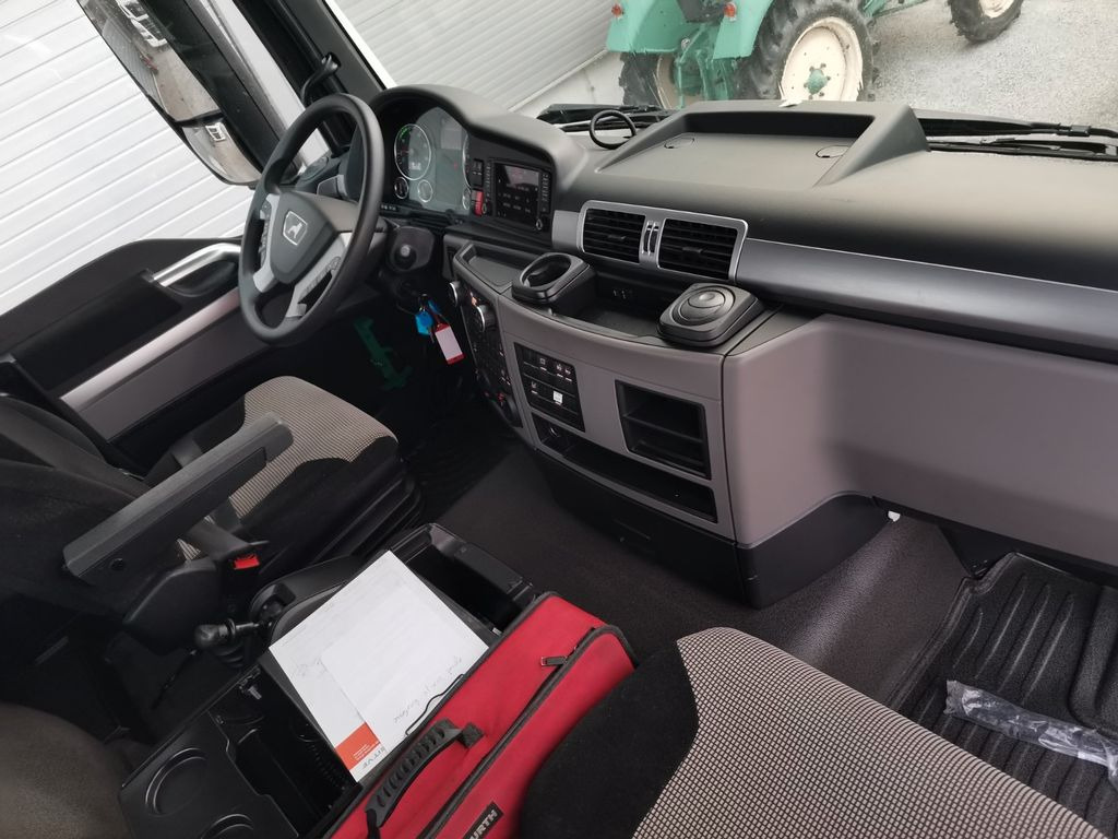 MAN TGS 26.470 6X6 Allrad mit Kipphidraulik - Tracteur routier: photos 5 MAN TGS 26.470 6X6 Allrad mit Kipphidraulik - Tracteur routier: photos 5