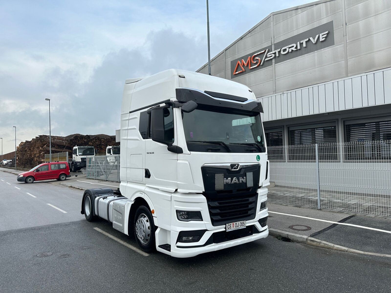 MAN TGX 18.510 4X2 LL SA Intarder Klima ACC - Tracteur routier: photos 1 MAN TGX 18.510 4X2 LL SA Intarder Klima ACC - Tracteur routier: photos 1