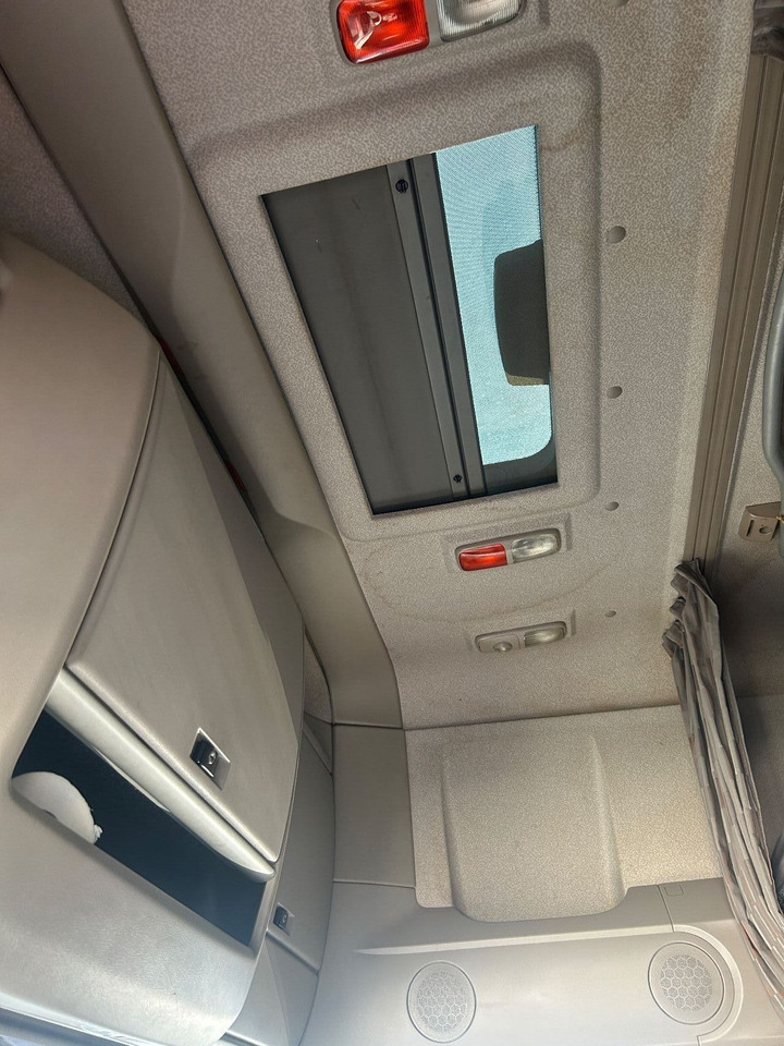 DAF XF 460 XF460 Super Space Cab - Tracteur routier: photos 5 DAF XF 460 XF460 Super Space Cab - Tracteur routier: photos 5