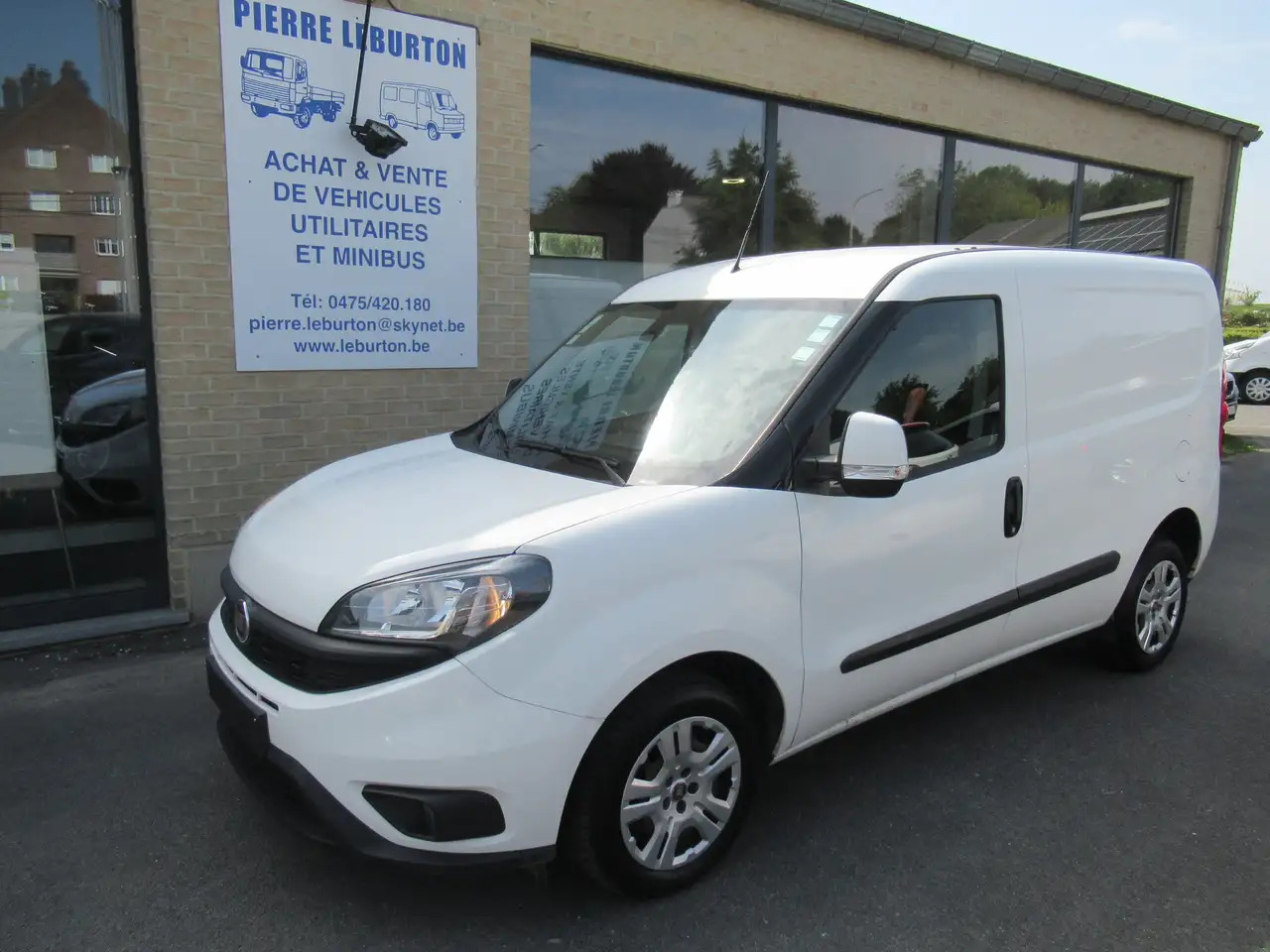 Fiat Doblo CLIM AUTO, NAVI, CRUISE 10500€+TVA/BTW - Fourgonnette: photos 1 Fiat Doblo CLIM AUTO, NAVI, CRUISE 10500€+TVA/BTW - Fourgonnette: photos 1
