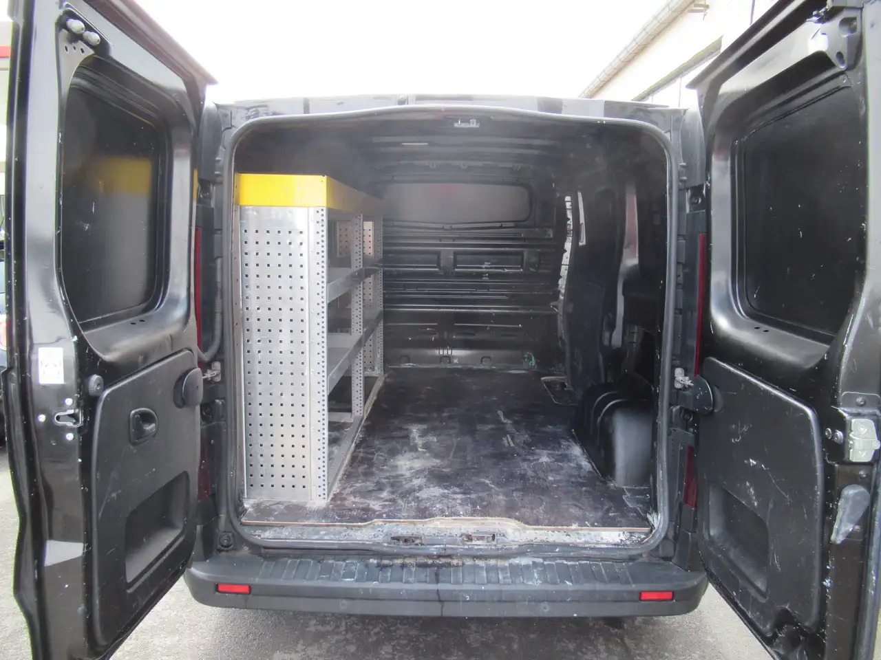 Renault Trafic L1H1 clim, navi cruise 14800€+tva/btw - Fourgon utilitaire: photos 5 Renault Trafic L1H1 clim, navi cruise 14800€+tva/btw - Fourgon utilitaire: photos 5