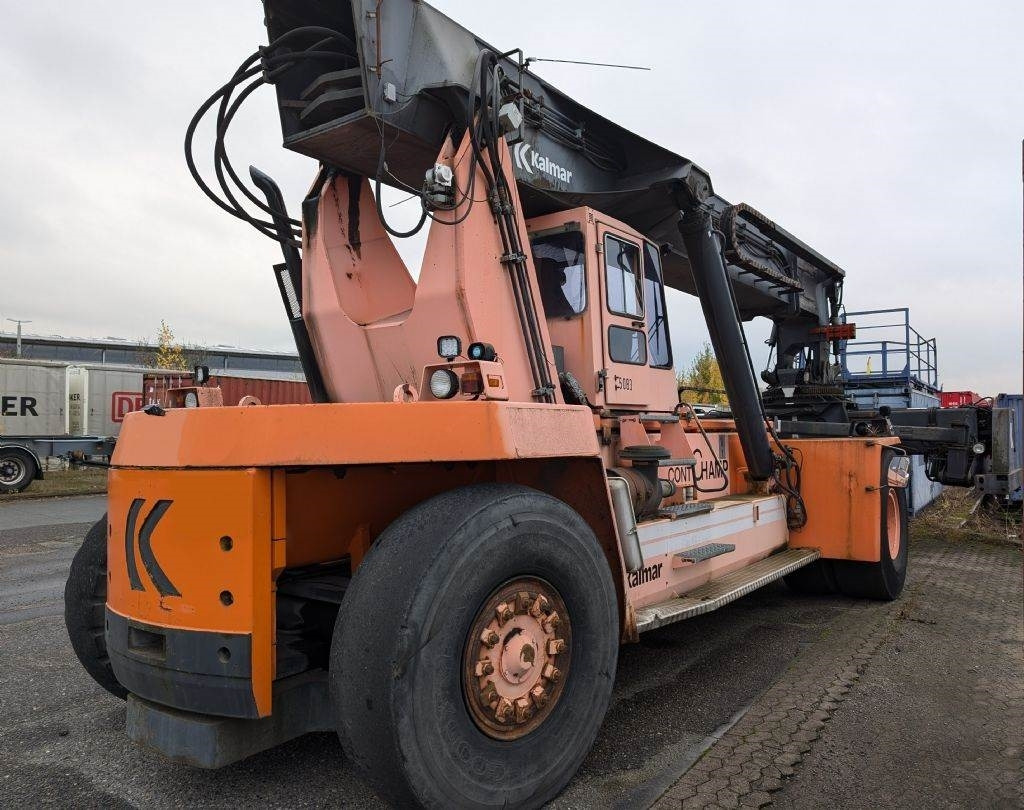 Kalmar DC4560RC4 - Reach stacker: photos 4 Kalmar DC4560RC4 - Reach stacker: photos 4