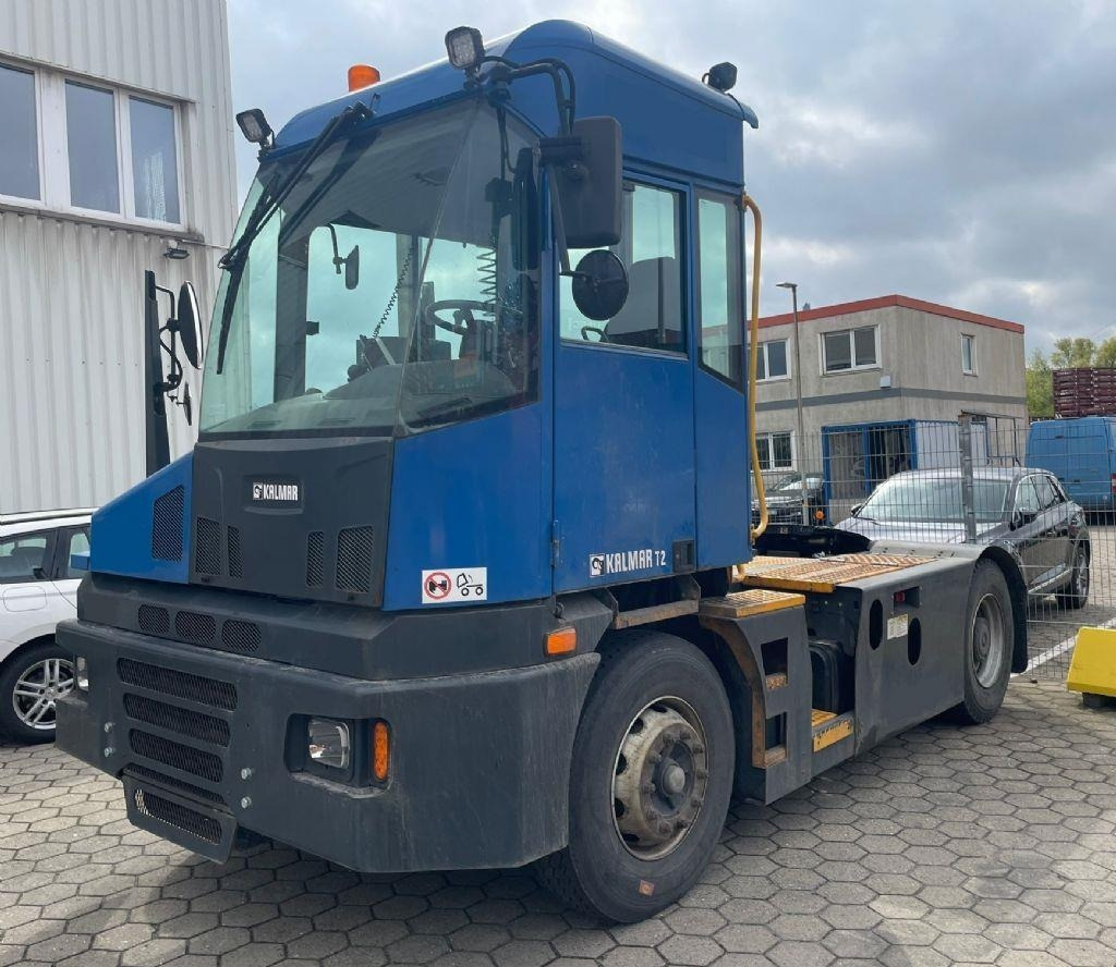 Kalmar T2  - Tracteur portuaire: photos 4 Kalmar T2  - Tracteur portuaire: photos 4