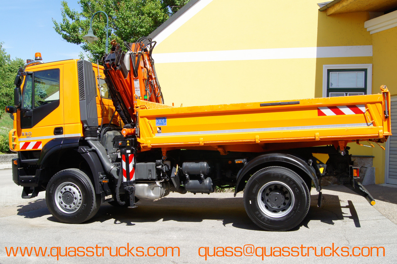 IVECO 190T33 Trakker 4x4/ATLAS 85.2/Euro5/Winterdienst/Streuer - Engin de déneigement: photos 3 IVECO 190T33 Trakker 4x4/ATLAS 85.2/Euro5/Winterdienst/Streuer - Engin de déneigement: photos 3