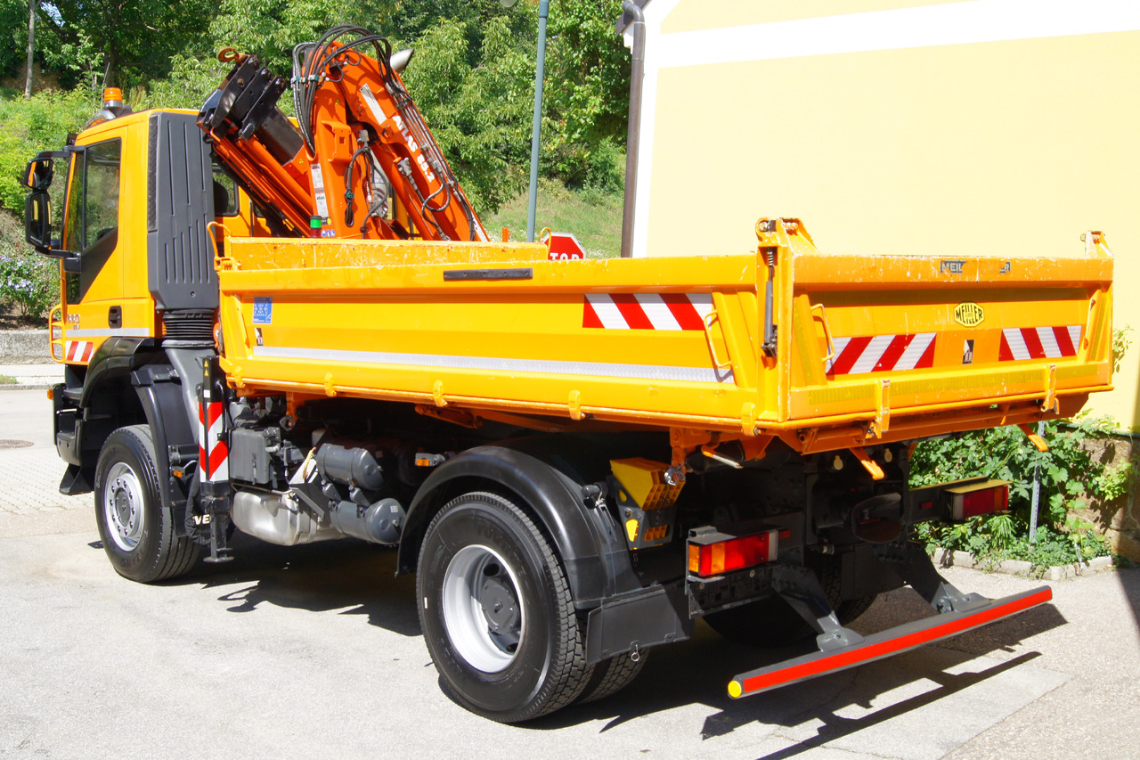 IVECO 190T33 Trakker 4x4/ATLAS 85.2/Euro5/Winterdienst/Streuer - Camion grue: photos 4 IVECO 190T33 Trakker 4x4/ATLAS 85.2/Euro5/Winterdienst/Streuer - Camion grue: photos 4