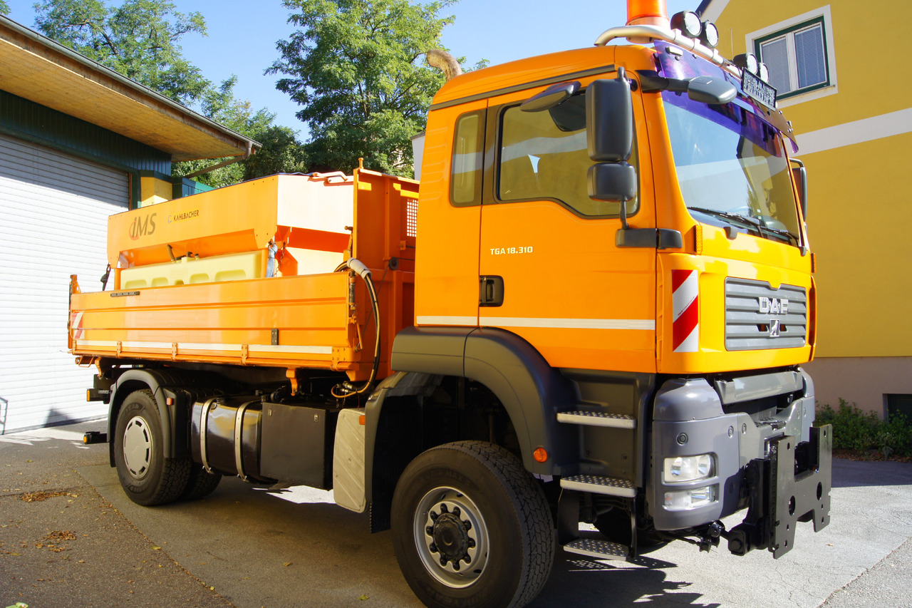 MAN TGA 18.310 BL 4x4/MEILLER/Salzstreuer/Winterdienst - Engin de déneigement: photos 5 MAN TGA 18.310 BL 4x4/MEILLER/Salzstreuer/Winterdienst - Engin de déneigement: photos 5