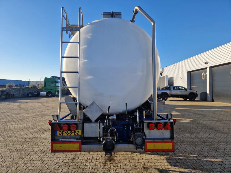 Dijkstra 34000 liter tankoplegger met Vogelsang pomp (MET NIEUWE APK !!) - Semi-remorque citerne: photos 3 Dijkstra 34000 liter tankoplegger met Vogelsang pomp (MET NIEUWE APK !!) - Semi-remorque citerne: photos 3
