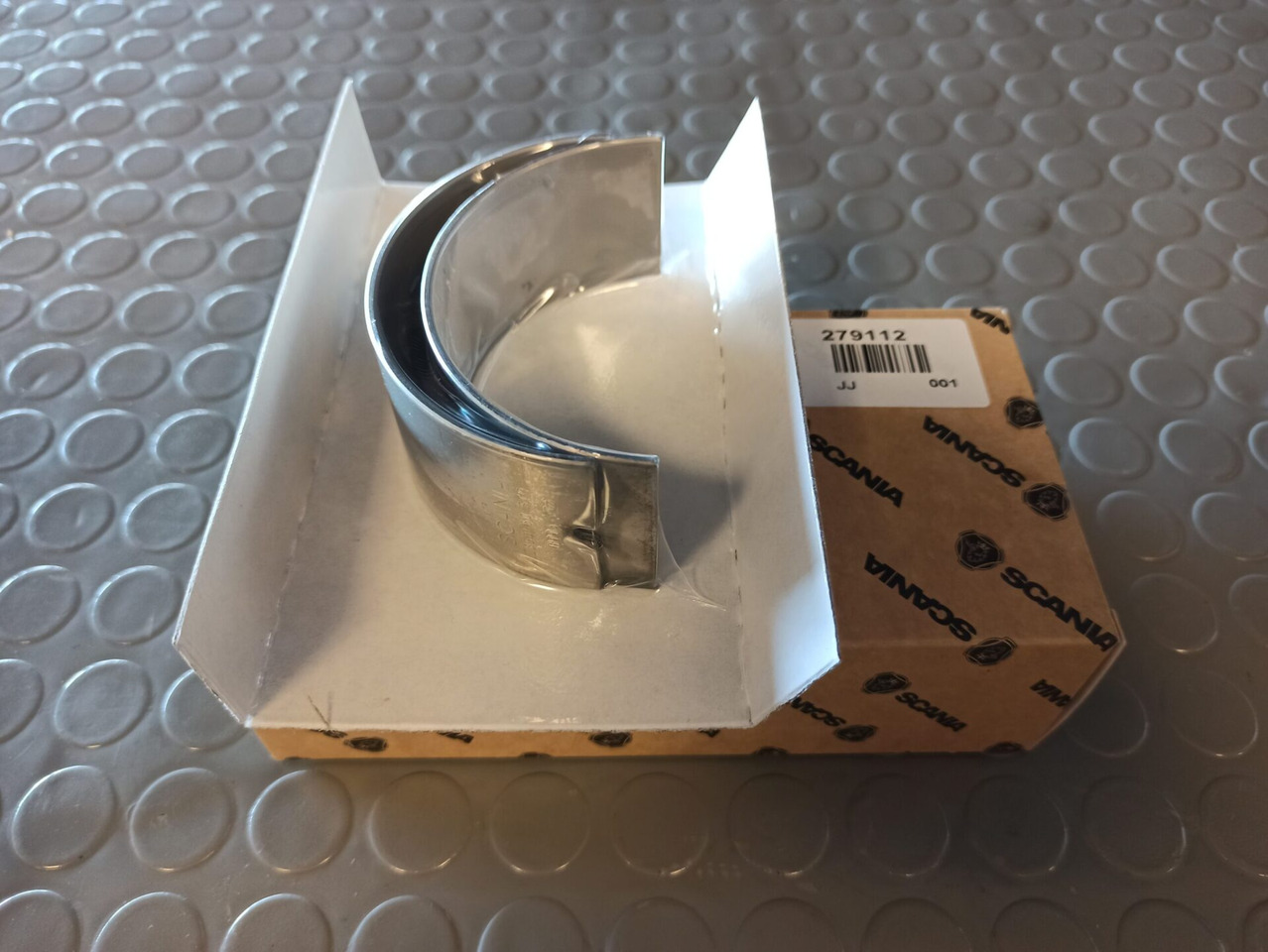 SCANIA CONNECTING ROD BEARING - 279112 - Bielle pour Camion: photos 1 SCANIA CONNECTING ROD BEARING - 279112 - Bielle pour Camion: photos 1