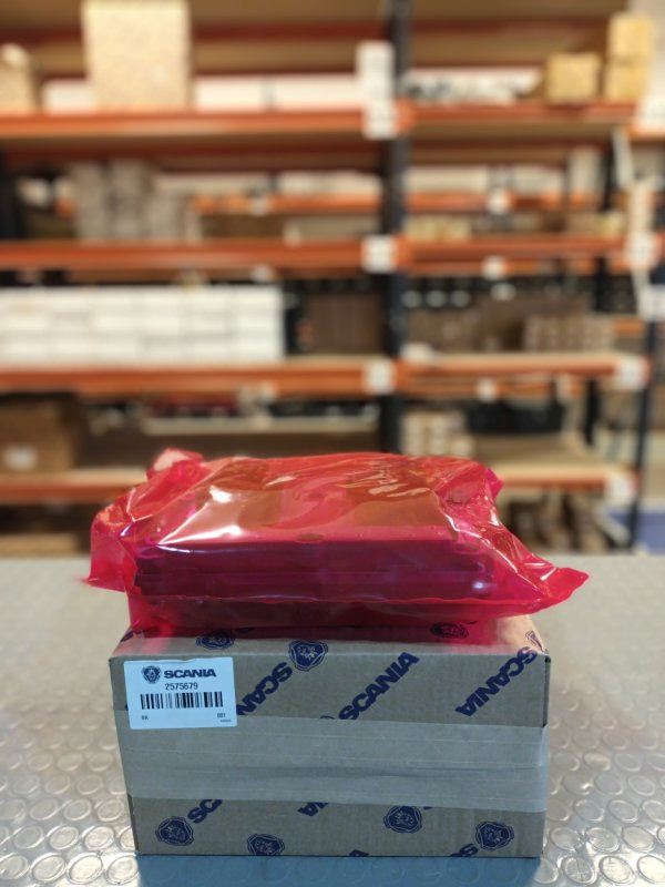 SCANIA ECU EMS DC16.06 - 2575679 - Bloc de gestion pour Camion: photos 1 SCANIA ECU EMS DC16.06 - 2575679 - Bloc de gestion pour Camion: photos 1