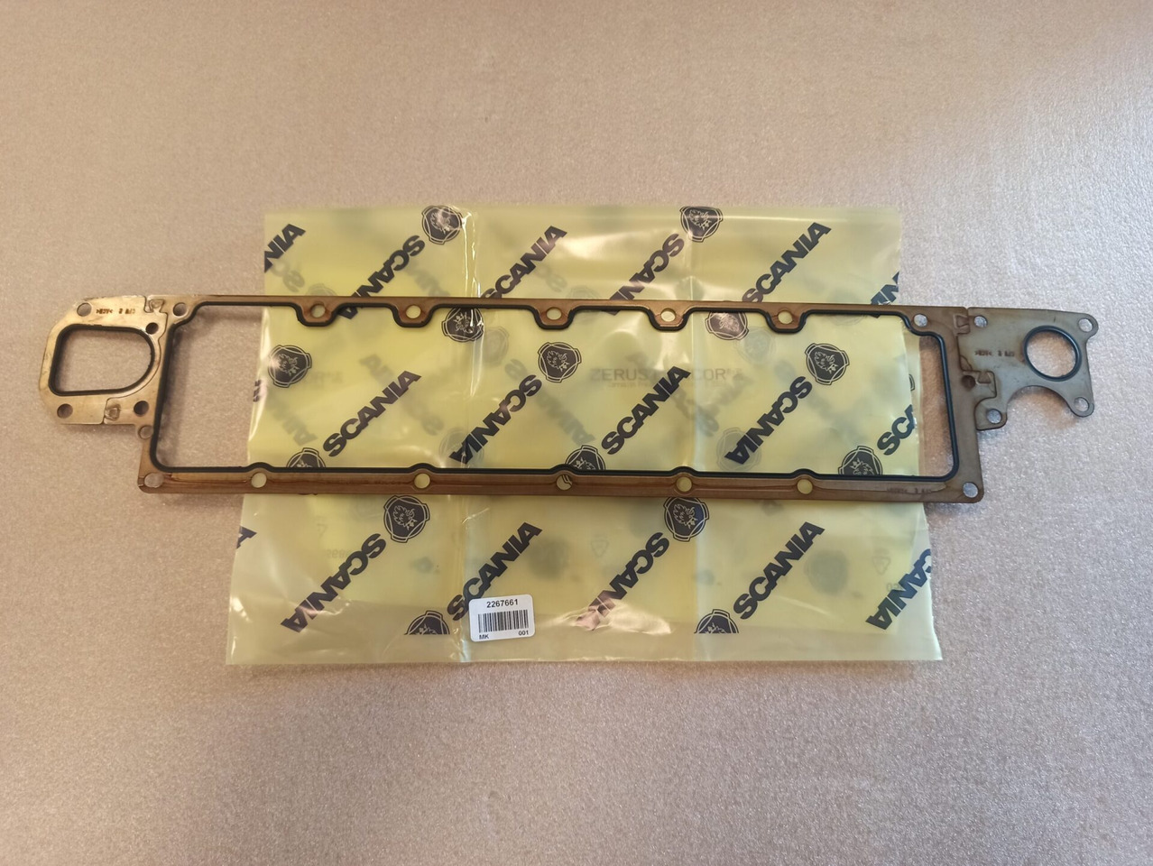 SCANIA GASKET - 2267661 - Joint moteur pour Camion: photos 1 SCANIA GASKET - 2267661 - Joint moteur pour Camion: photos 1
