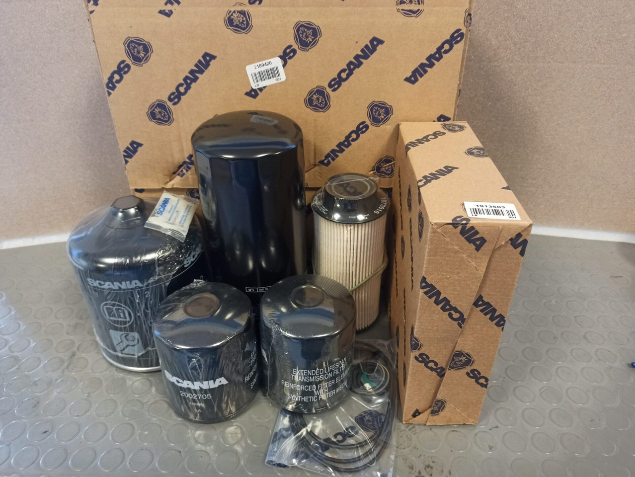 SCANIA MAINTENANCE KIT - 2189420 - Kit de révision moteur pour Camion: photos 1 SCANIA MAINTENANCE KIT - 2189420 - Kit de révision moteur pour Camion: photos 1