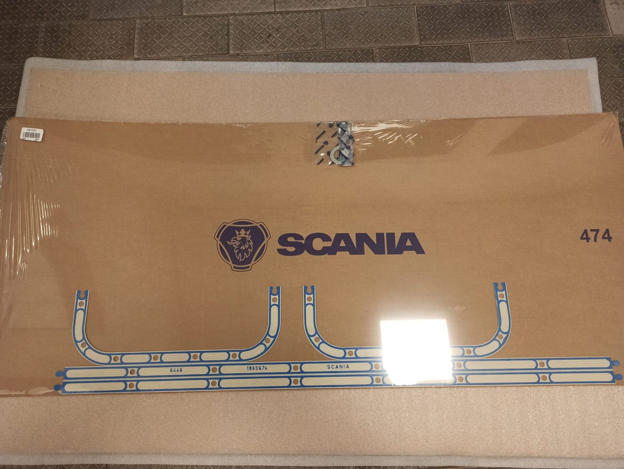 SCANIA OIL SUMP GASKET - 551351 - Joint moteur pour Camion: photos 1 SCANIA OIL SUMP GASKET - 551351 - Joint moteur pour Camion: photos 1