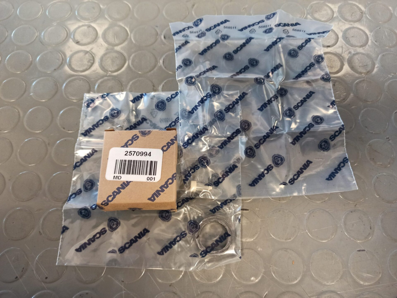 SCANIA REPAIR KIT - 2570994 - Kit de révision moteur pour Camion: photos 1 SCANIA REPAIR KIT - 2570994 - Kit de révision moteur pour Camion: photos 1