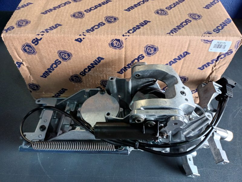 SCANIA STEERING COLUMN - 2532775 - Commutateur de colonne de direction pour Camion: photos 1 SCANIA STEERING COLUMN - 2532775 - Commutateur de colonne de direction pour Camion: photos 1
