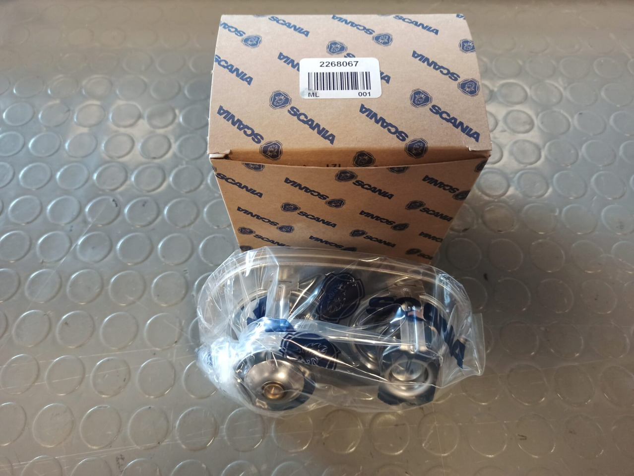 SCANIA THERMOSTAT - 2268067 - Thermostat pour Camion: photos 1 SCANIA THERMOSTAT - 2268067 - Thermostat pour Camion: photos 1