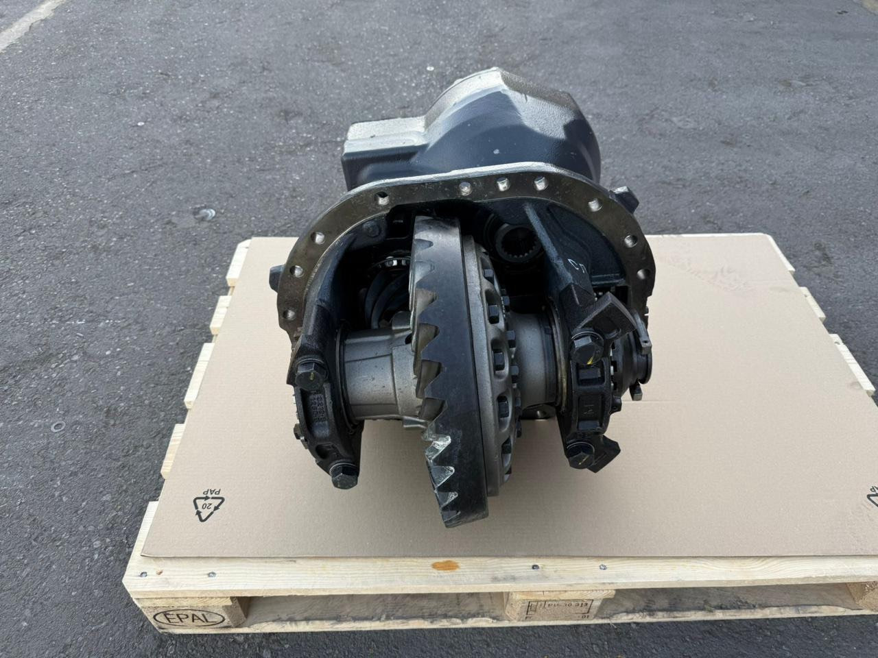VOLVO Power Drive Diff group 20545464 - Essieu et pièces pour Camion: photos 1 VOLVO Power Drive Diff group 20545464 - Essieu et pièces pour Camion: photos 1