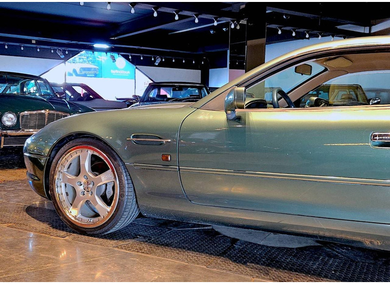 Aston Martin DB7 Automatic - Voiture: photos 2 Aston Martin DB7 Automatic - Voiture: photos 2