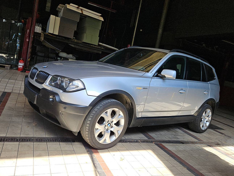 BMW X3 _ 3.0i Automatic - Berline: photos 3 BMW X3 _ 3.0i Automatic - Berline: photos 3