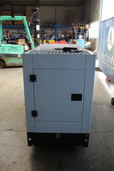 Bauer GFS-12kW - Groupe électrogène: photos 4 Bauer GFS-12kW - Groupe électrogène: photos 4