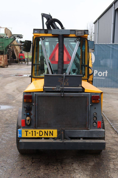 Belos Trans Pro 54 - Balayeuse de voirie: photos 5 Belos Trans Pro 54 - Balayeuse de voirie: photos 5