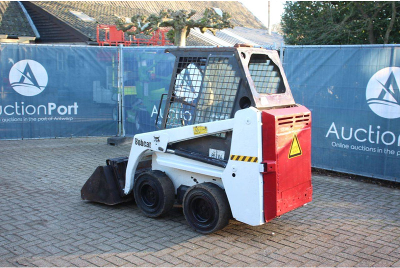 Bobcat 463 - Chargeuse sur pneus: photos 3 Bobcat 463 - Chargeuse sur pneus: photos 3