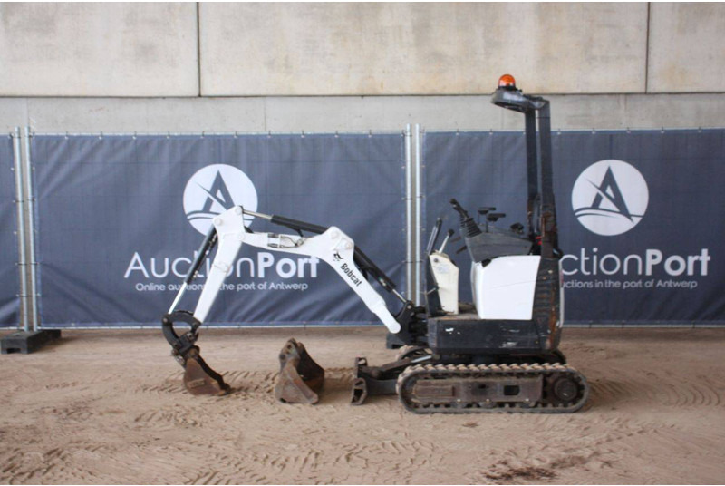 Bobcat E10Z - Mini pelle: photos 2 Bobcat E10Z - Mini pelle: photos 2