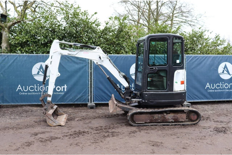 Bobcat E26 - Pelle sur chenille: photos 1 Bobcat E26 - Pelle sur chenille: photos 1