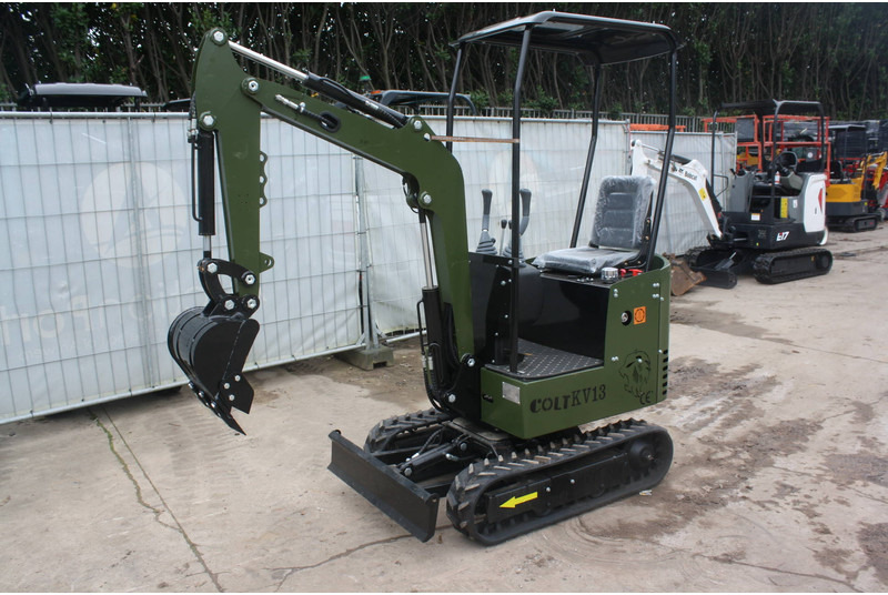 COLT KV13 - Mini pelle: photos 1 COLT KV13 - Mini pelle: photos 1