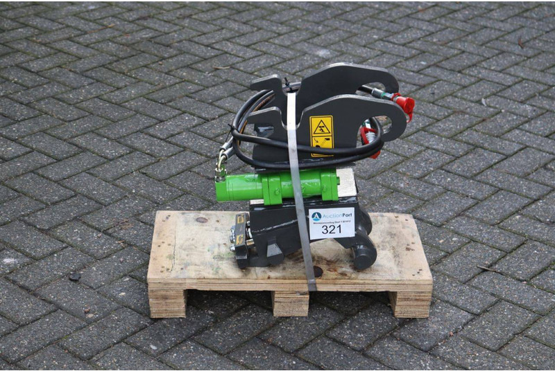 Cangini CW05 - Attache rapide: photos 2 Cangini CW05 - Attache rapide: photos 2