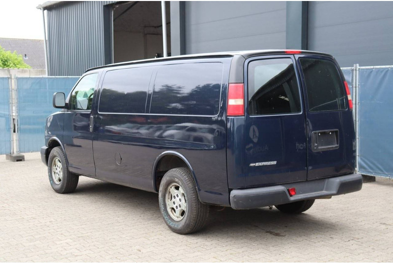 Chevrolet Express Cargo Van - Fourgon utilitaire: photos 4 Chevrolet Express Cargo Van - Fourgon utilitaire: photos 4
