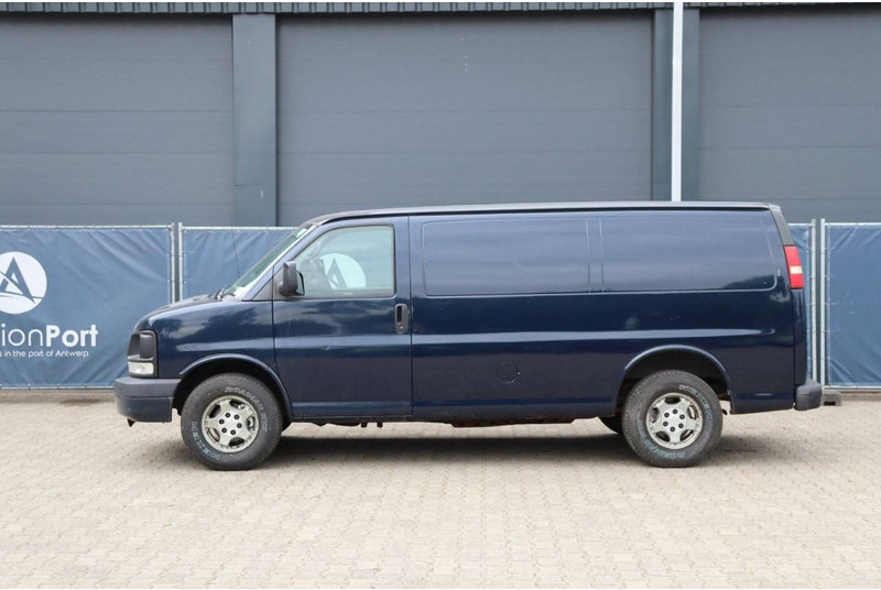 Chevrolet Express Cargo Van - Fourgon utilitaire: photos 2 Chevrolet Express Cargo Van - Fourgon utilitaire: photos 2