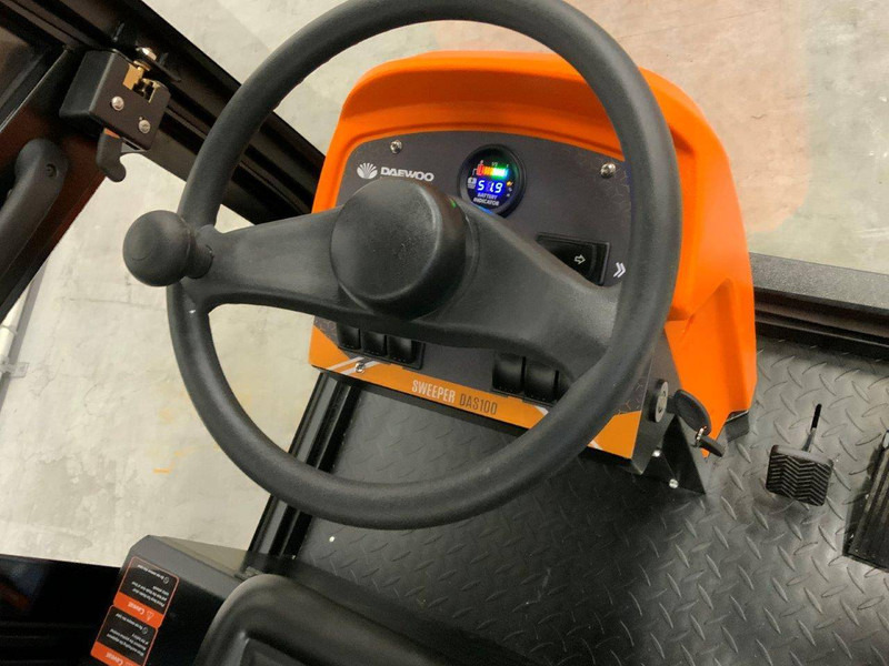 Balayeuse de voirie neuf Daewoo DAS100: photos 6