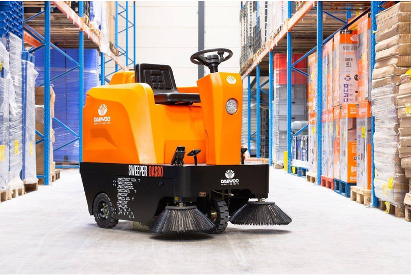 Daewoo DAS80 Zit - Balayeuse de voirie: photos 2 Daewoo DAS80 Zit - Balayeuse de voirie: photos 2