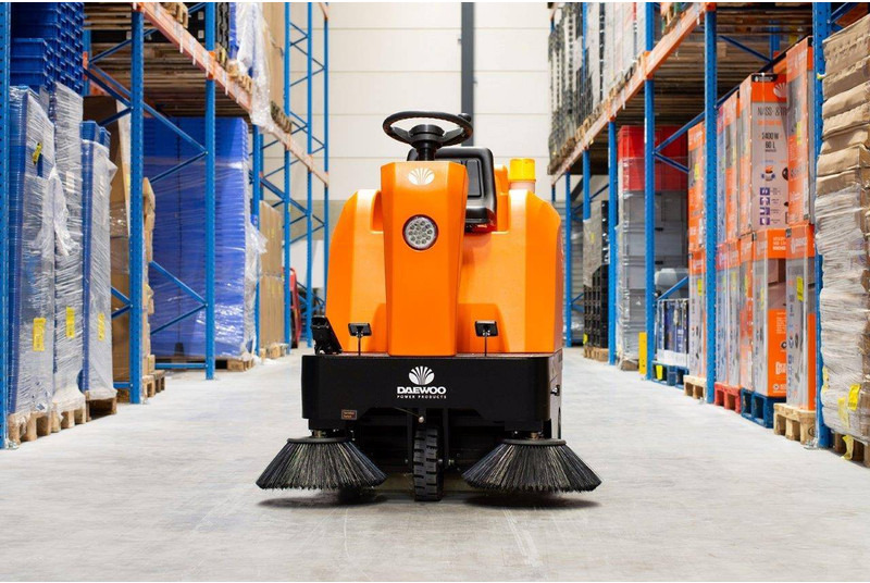 Daewoo DAS80 Zit - Balayeuse de voirie: photos 3 Daewoo DAS80 Zit - Balayeuse de voirie: photos 3