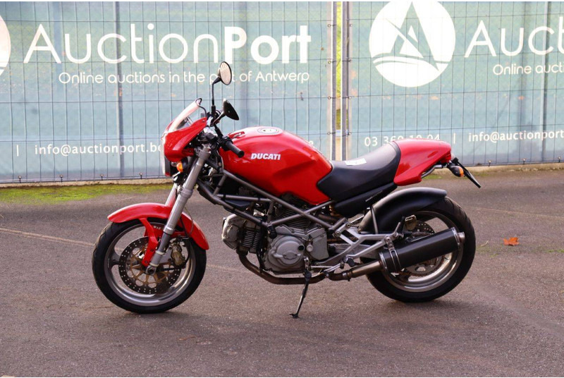 Ducati Monster 600 - Motocyclette: photos 1 Ducati Monster 600 - Motocyclette: photos 1