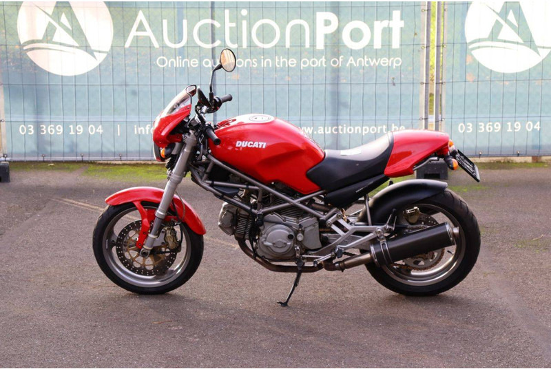 Ducati Monster 600 - Motocyclette: photos 2 Ducati Monster 600 - Motocyclette: photos 2