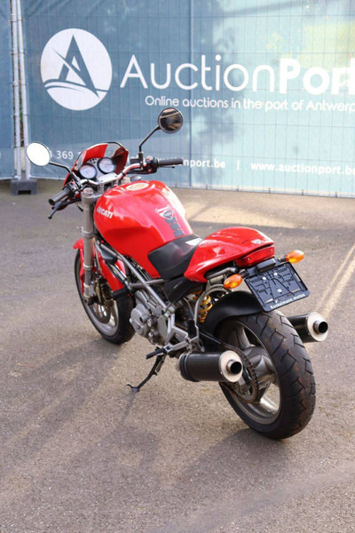 Ducati Monster 600 - Motocyclette: photos 4 Ducati Monster 600 - Motocyclette: photos 4