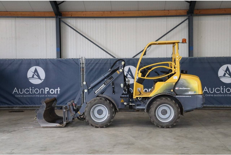 Eurotrac 830/W12-F - Chargeuse sur pneus: photos 2 Eurotrac 830/W12-F - Chargeuse sur pneus: photos 2