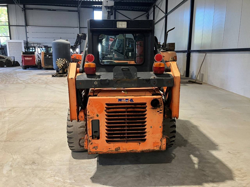 Fiat Kobelco SL 0BH - Chargeuse sur pneus: photos 4 Fiat Kobelco SL 0BH - Chargeuse sur pneus: photos 4