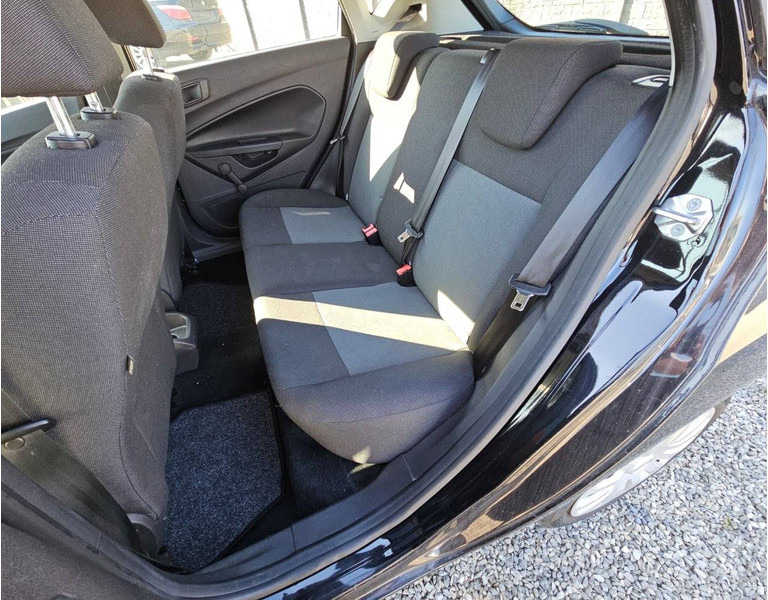 Berline Ford Fiesta (VII - update) 1.25: photos 20
