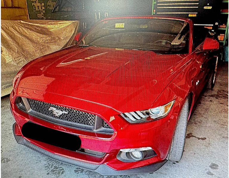 Ford Mustang GT Convertible - Berline: photos 4 Ford Mustang GT Convertible - Berline: photos 4