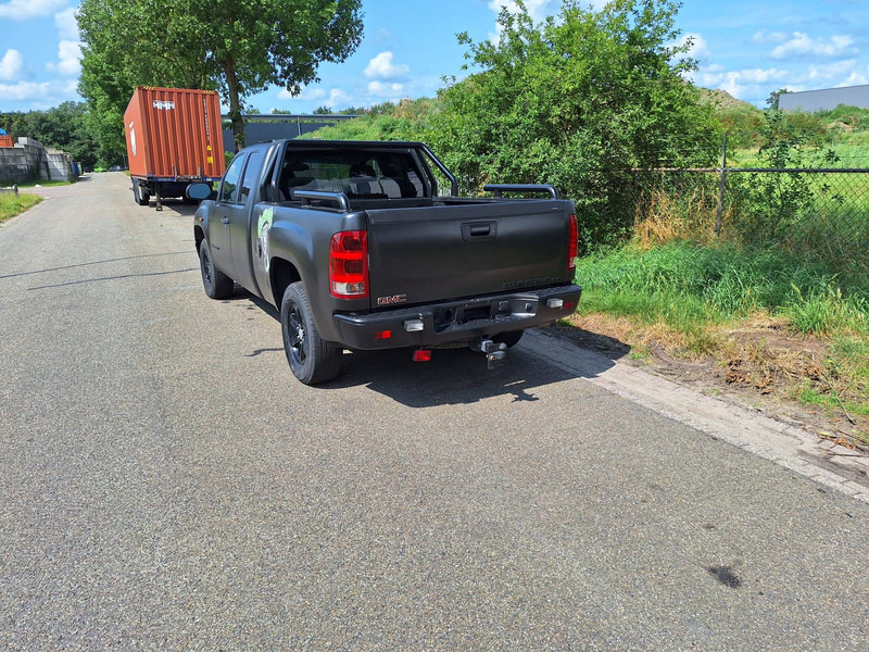 GMC Sierra 1500 - Voiture: photos 2 GMC Sierra 1500 - Voiture: photos 2