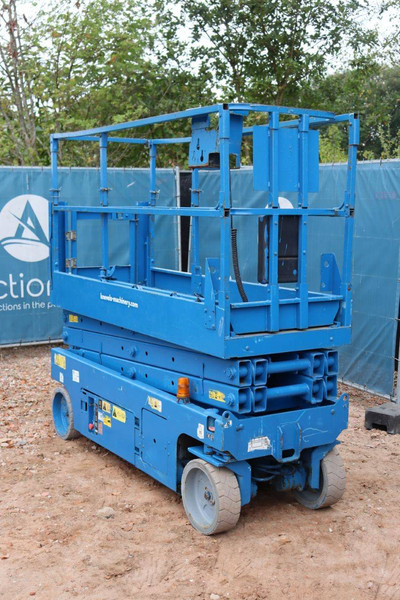 Genie GS-2032 - Nacelle ciseaux: photos 4 Genie GS-2032 - Nacelle ciseaux: photos 4