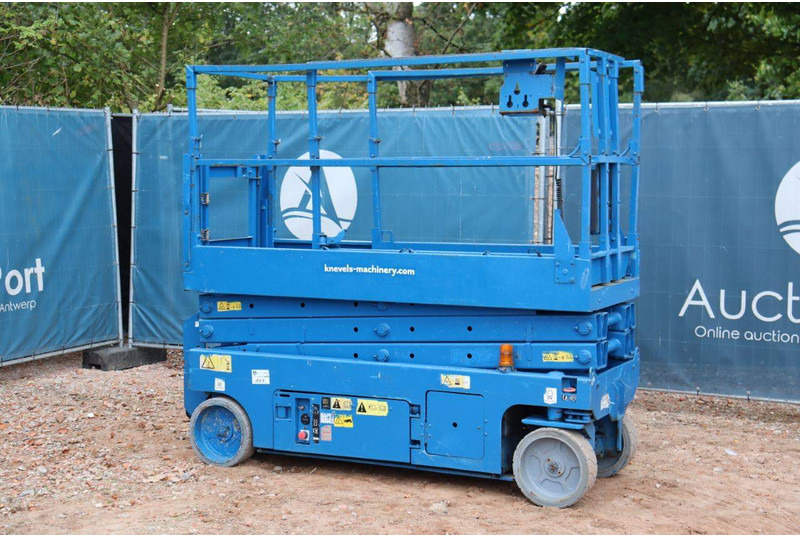 Genie GS-2032 - Nacelle ciseaux: photos 3 Genie GS-2032 - Nacelle ciseaux: photos 3