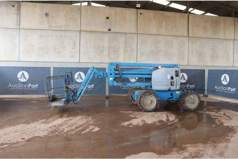 Genie Z-45/25 - Nacelle articulée: photos 1 Genie Z-45/25 - Nacelle articulée: photos 1