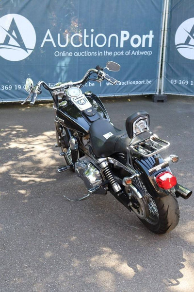 Harley-Davidson Dyna Super Glide - Motocyclette: photos 5 Harley-Davidson Dyna Super Glide - Motocyclette: photos 5