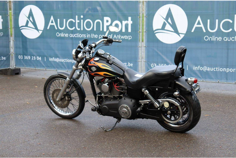 Harley-Davidson Dyna Wide Glide - Motocyclette: photos 3 Harley-Davidson Dyna Wide Glide - Motocyclette: photos 3